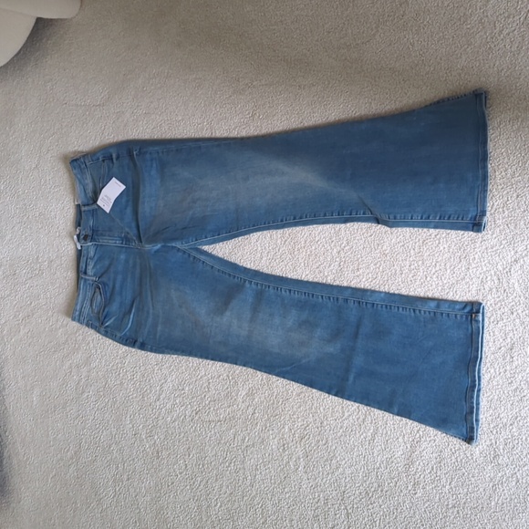 High rise sculpting bootcut jeans - Picture 2 of 14